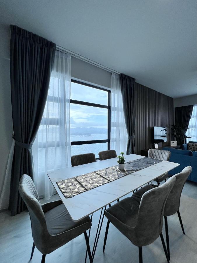 Kc @ Jesselton Quay Apartment *