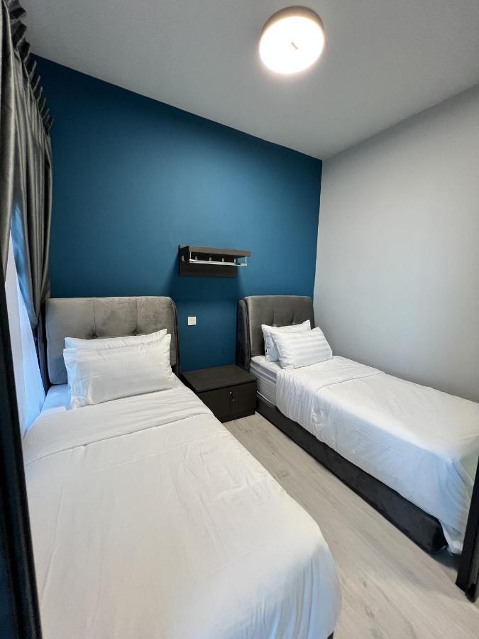 Apartment Kc @ Jesselton Quay *
